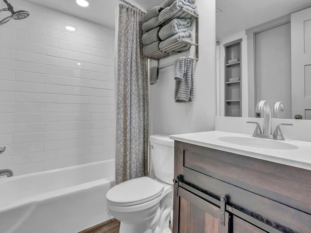 275 Date Palm Road 304, Vero Beach, FL 32963
