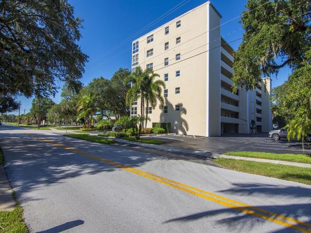 275 Date Palm Road 304, Vero Beach, FL 32963