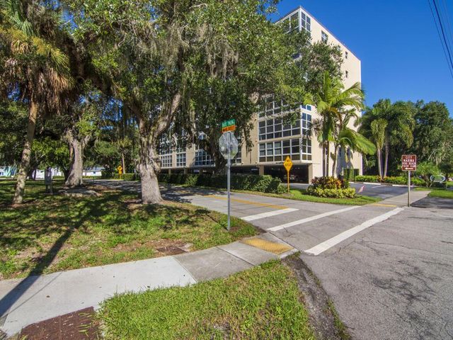 275 Date Palm Road 304, Vero Beach, FL 32963