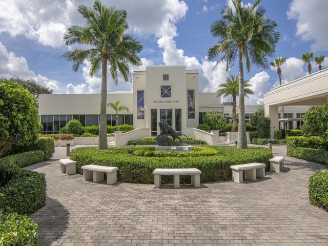 275 Date Palm Road 304, Vero Beach, FL 32963