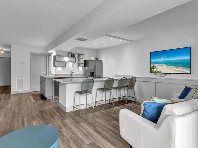 275 Date Palm Road 304, Vero Beach, FL 32963