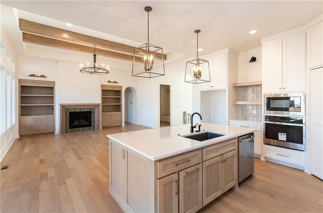 18501 Windsor Street, Overland Park, KS 66085