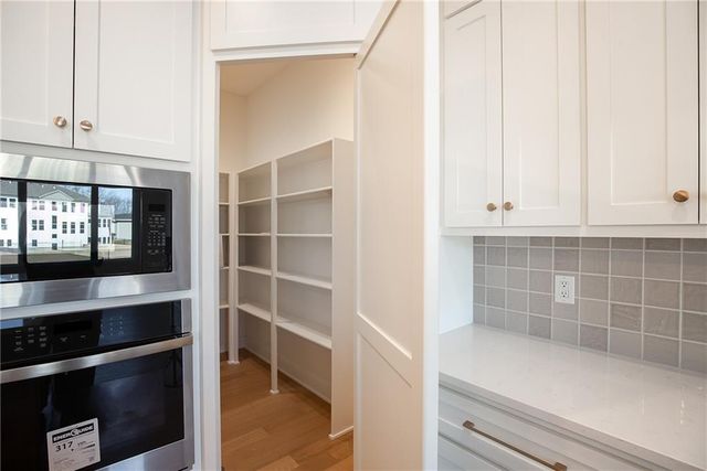 18501 Windsor Street, Overland Park, KS 66085