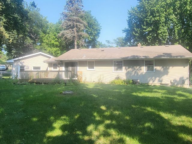 15423 N Eden Drive, Eden Prairie, MN 55346