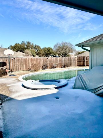 2307 Honeysuckle Drive, Richardson, TX 75082