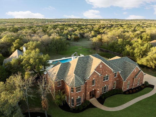 583 W Overlook Mountain RD, Buda, TX 78610
