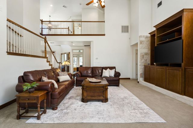 583 W Overlook Mountain RD, Buda, TX 78610