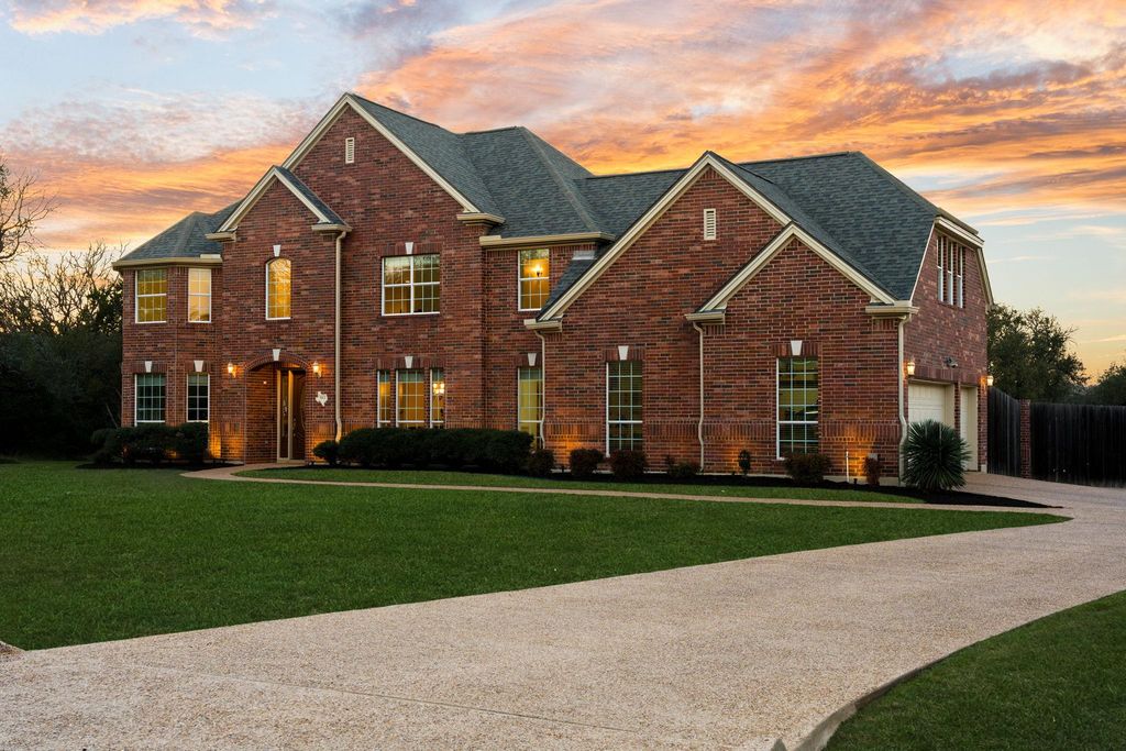 583 W Overlook Mountain RD, Buda, TX 78610