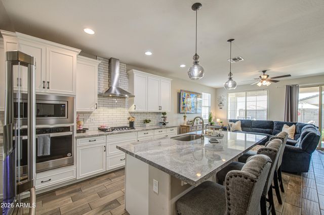 17227 W DESERT SAGE Drive, Goodyear, AZ 85338