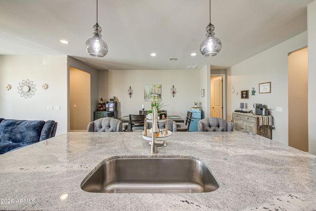 17227 W DESERT SAGE Drive, Goodyear, AZ 85338