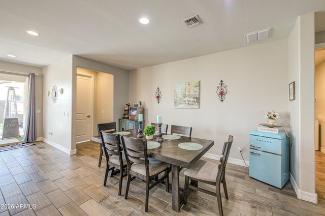 17227 W DESERT SAGE Drive, Goodyear, AZ 85338