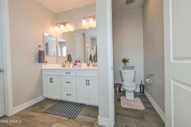 17227 W DESERT SAGE Drive, Goodyear, AZ 85338