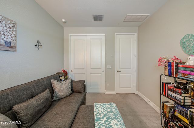 17227 W DESERT SAGE Drive, Goodyear, AZ 85338