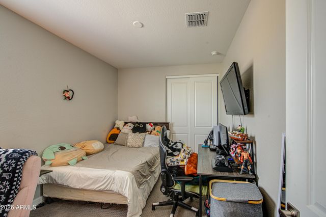 17227 W DESERT SAGE Drive, Goodyear, AZ 85338