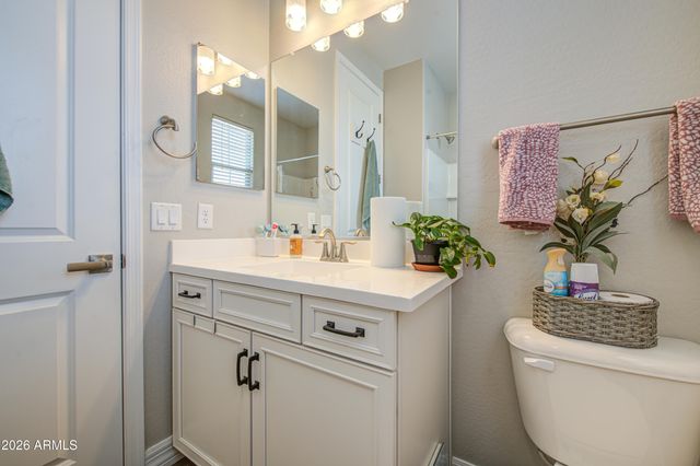 17227 W DESERT SAGE Drive, Goodyear, AZ 85338