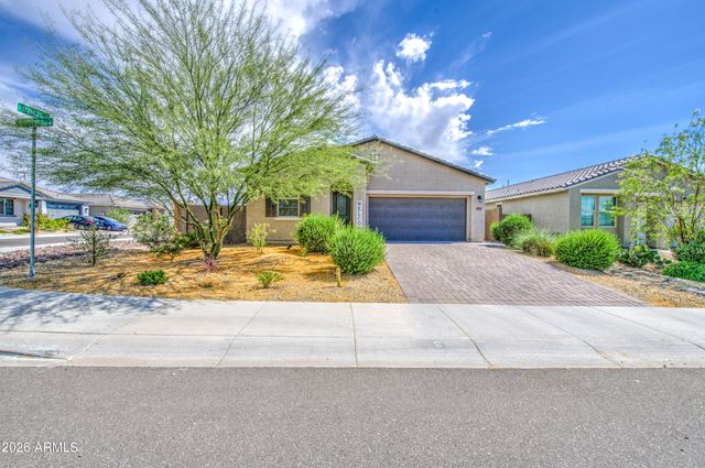 17227 W DESERT SAGE Drive, Goodyear, AZ 85338