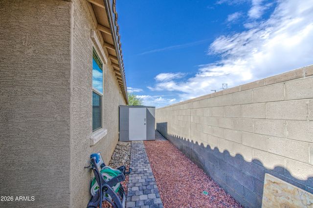 17227 W DESERT SAGE Drive, Goodyear, AZ 85338