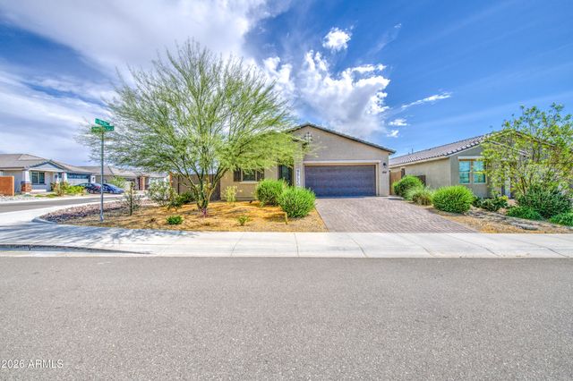 17227 W DESERT SAGE Drive, Goodyear, AZ 85338