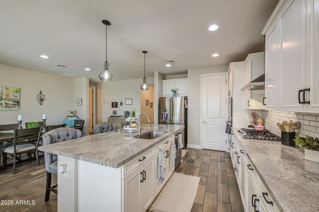 17227 W DESERT SAGE Drive, Goodyear, AZ 85338