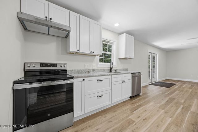 714 S 14TH Street, Fernandina Beach, FL 32034