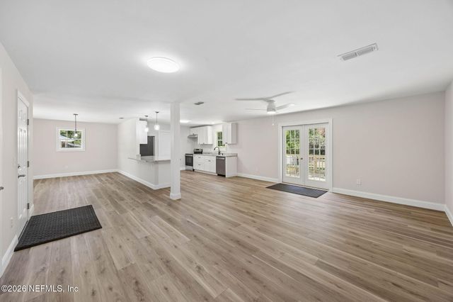 714 S 14TH Street, Fernandina Beach, FL 32034