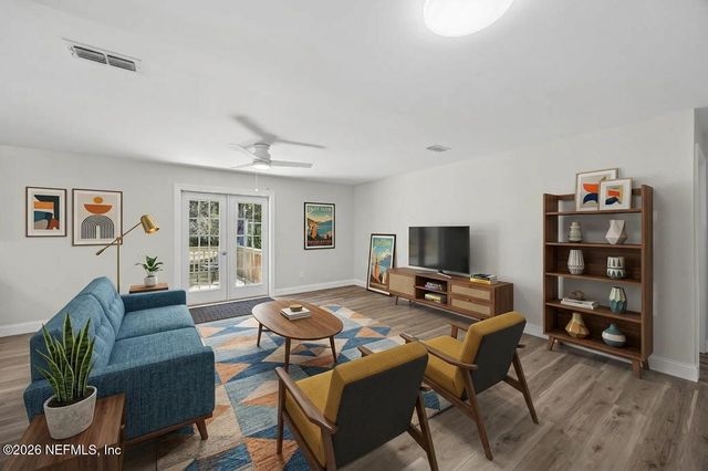 714 S 14TH Street, Fernandina Beach, FL 32034