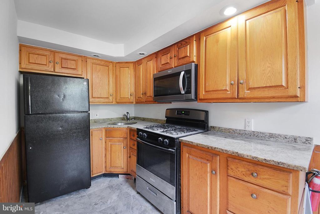 1345 PARK LN, Darby, PA 19023