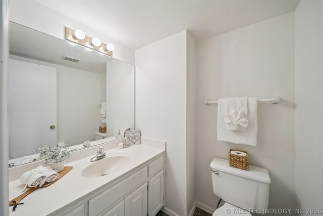 3312 W Houston Place, Broken Arrow, OK 74012