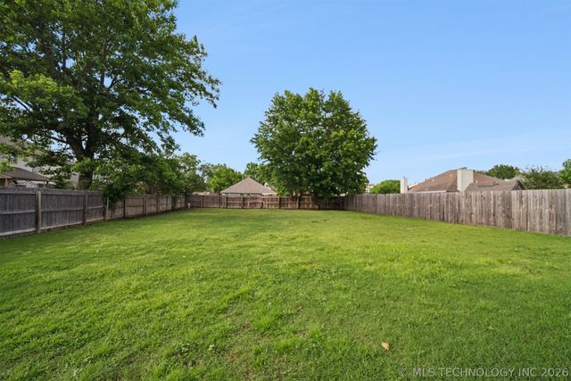 3312 W Houston Place, Broken Arrow, OK 74012