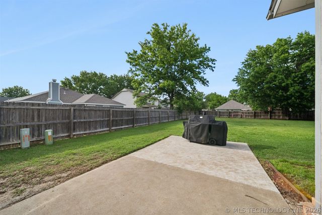3312 W Houston Place, Broken Arrow, OK 74012