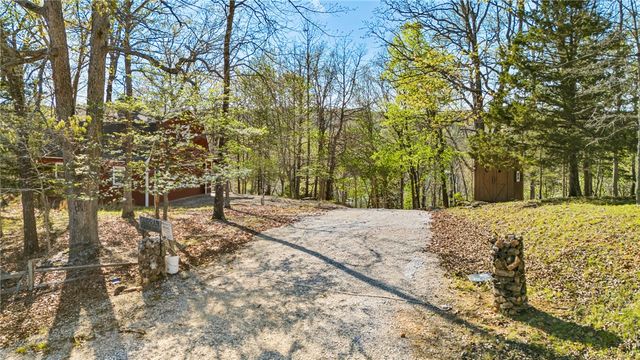 15854 Abbey Lane, Rogers, AR 72756
