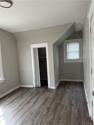 3729 Olive Street, Kansas City, MO 64109