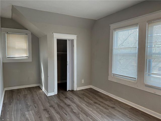 3729 Olive Street, Kansas City, MO 64109