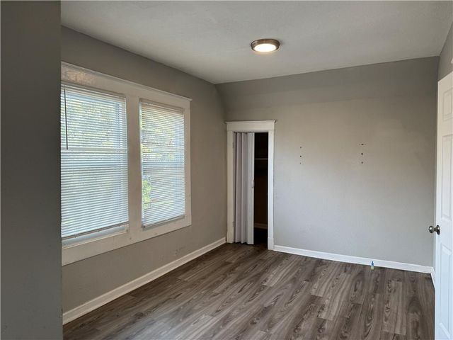 3729 Olive Street, Kansas City, MO 64109