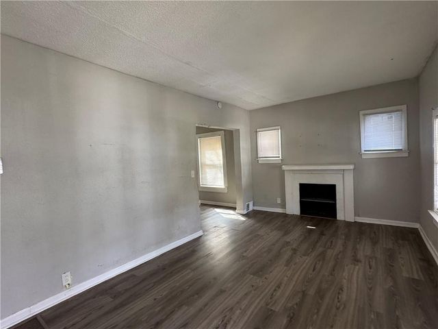 3729 Olive Street, Kansas City, MO 64109