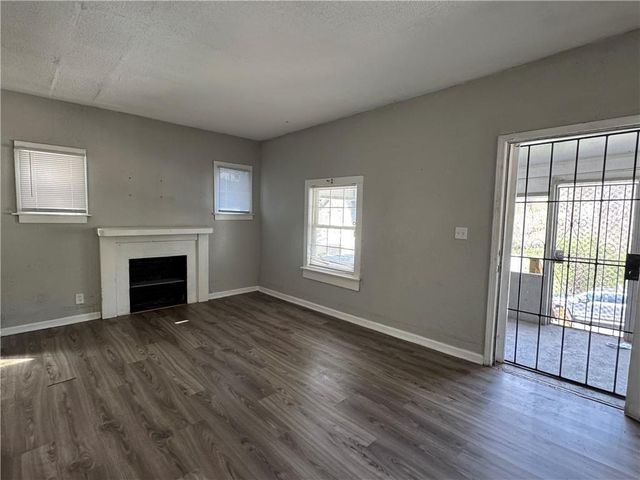 3729 Olive Street, Kansas City, MO 64109