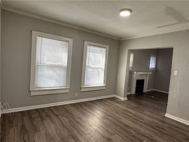 3729 Olive Street, Kansas City, MO 64109