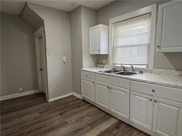 3729 Olive Street, Kansas City, MO 64109