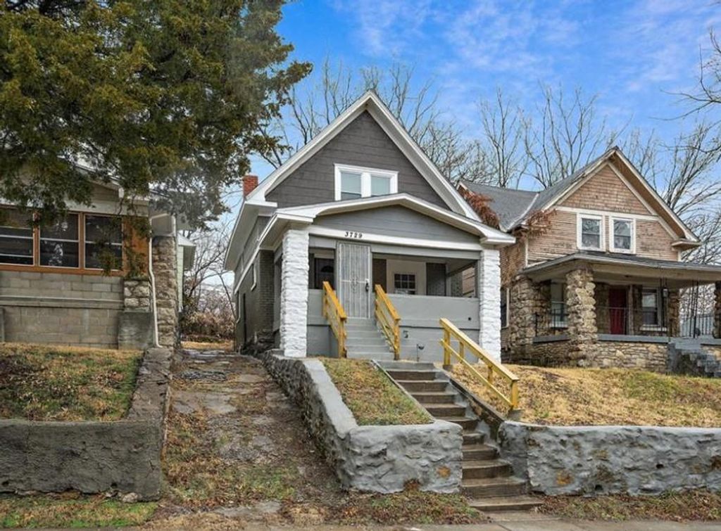 3729 Olive Street, Kansas City, MO 64109