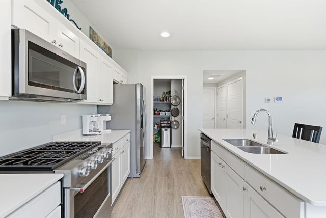 8024 S Dana Ln, Cheney, WA 99004