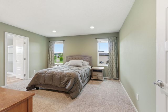 8024 S Dana Ln, Cheney, WA 99004