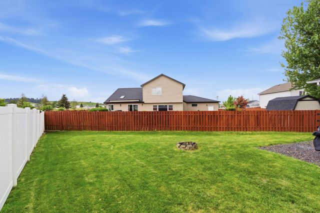 8024 S Dana Ln, Cheney, WA 99004