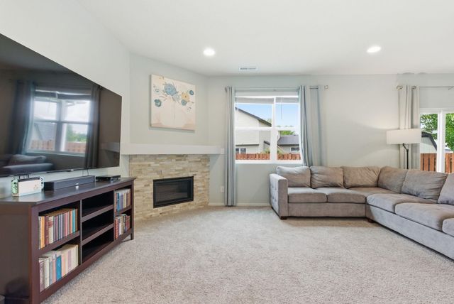 8024 S Dana Ln, Cheney, WA 99004