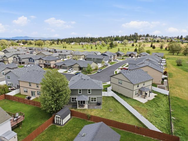 8024 S Dana Ln, Cheney, WA 99004