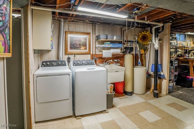 1010 Las Olas Boulevard NW, North Canton, OH 44720