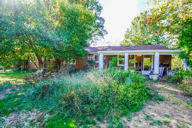 1010 Las Olas Boulevard NW, North Canton, OH 44720