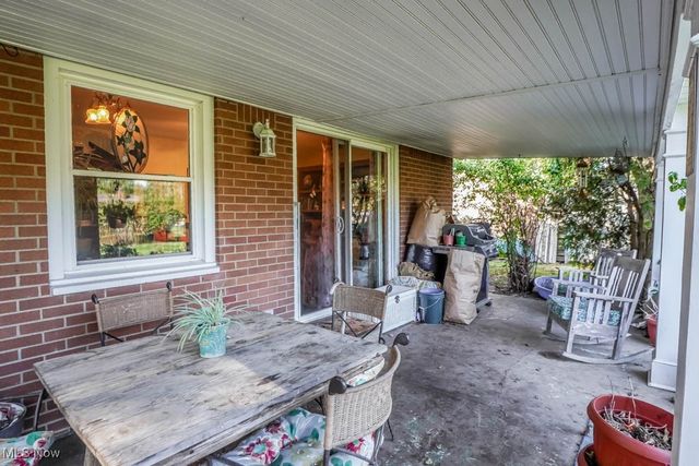 1010 Las Olas Boulevard NW, North Canton, OH 44720