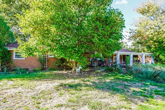 1010 Las Olas Boulevard NW, North Canton, OH 44720