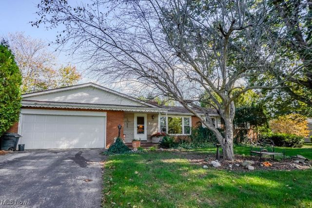 1010 Las Olas Boulevard NW, North Canton, OH 44720