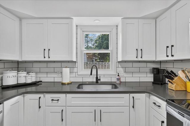 6287 Patagonia Drive, Grand Rapids, MI 49546